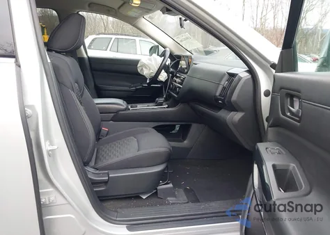 2023 Nissan Pathfinder Sv 4Wd z USA, uszkodzony, nr VIN 5N1DR3BC3PC212444